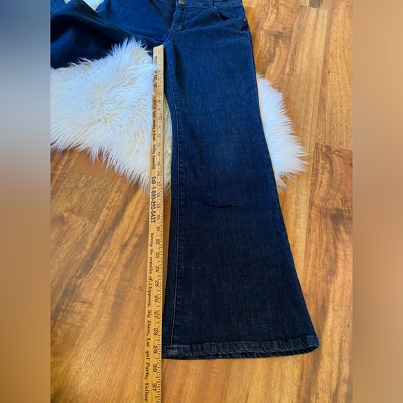 CAbi Flared Trouser Jeans 5691r - Picture 11 of 14